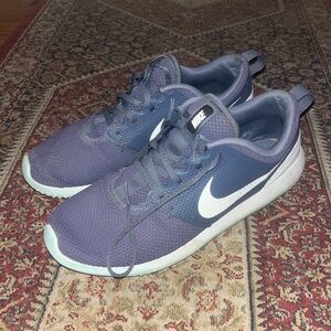 Nike Metallic Gray Running Shoes Womens